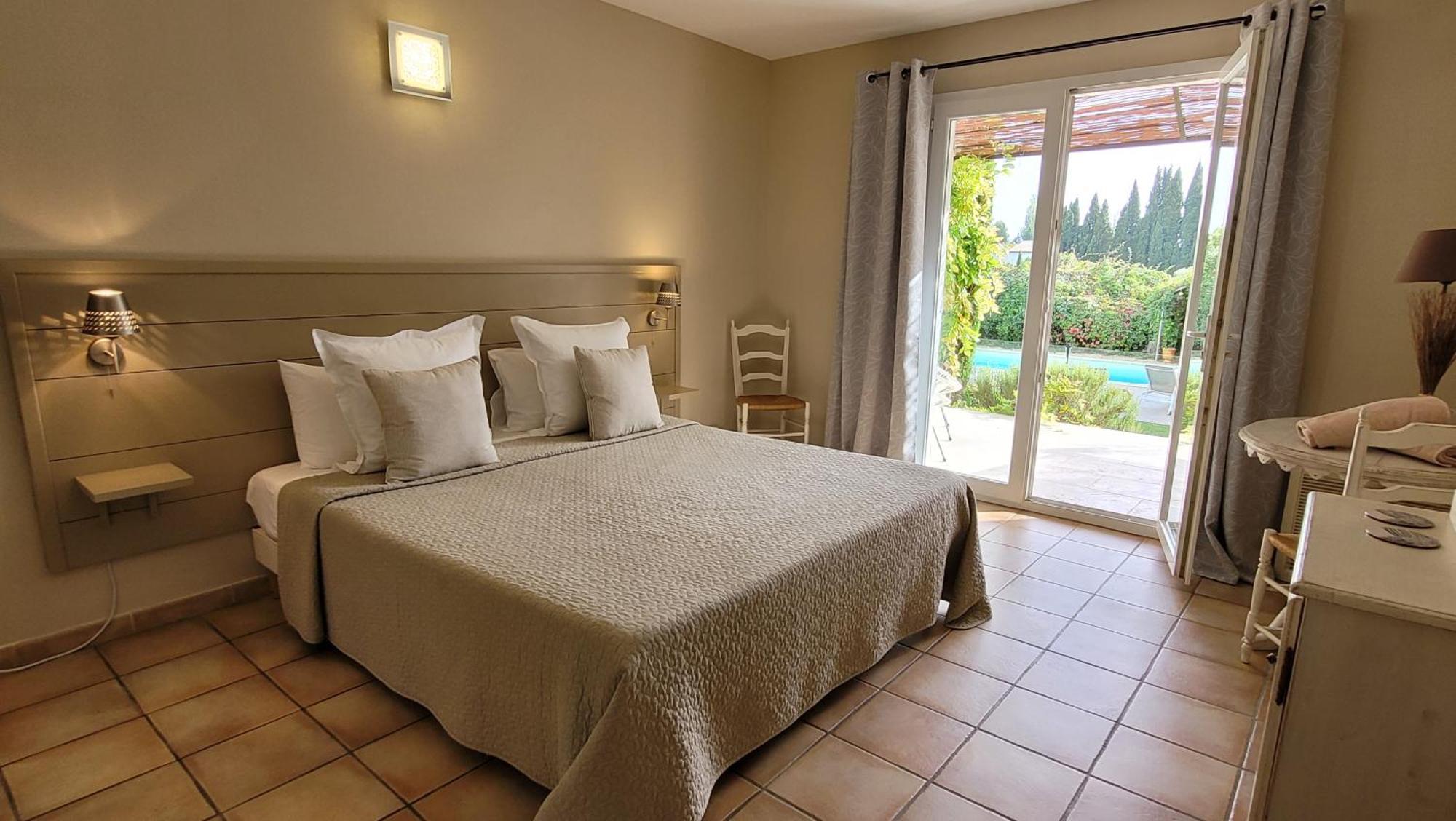 Mas Des Marguerites Bed and Breakfast Maussane les Alpilles Εξωτερικό φωτογραφία