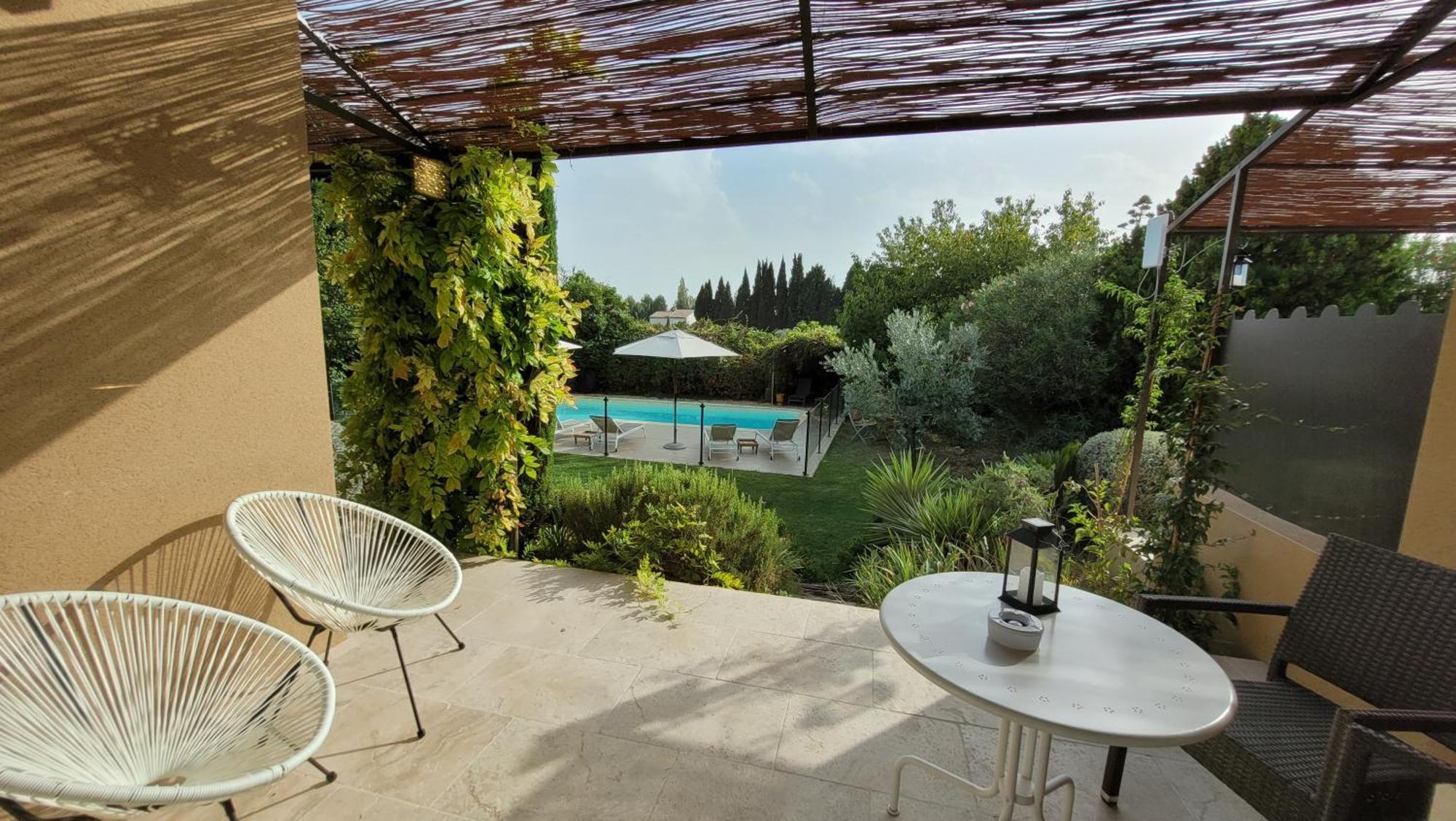 Mas Des Marguerites Bed and Breakfast Maussane les Alpilles Εξωτερικό φωτογραφία